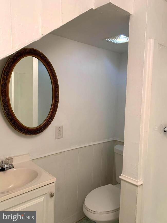 Foto del edificio - 220 N Potomac St