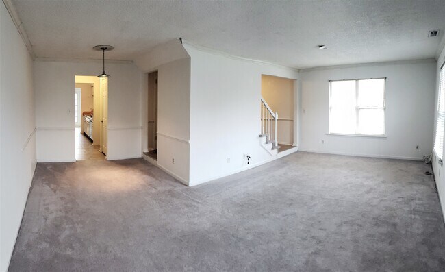 Great Room & Dining Room - 5297 Settlers Park Dr