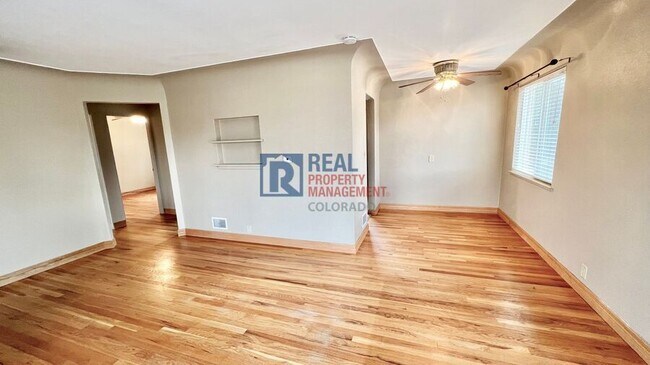 Foto del edificio - 2468 S Ogden St