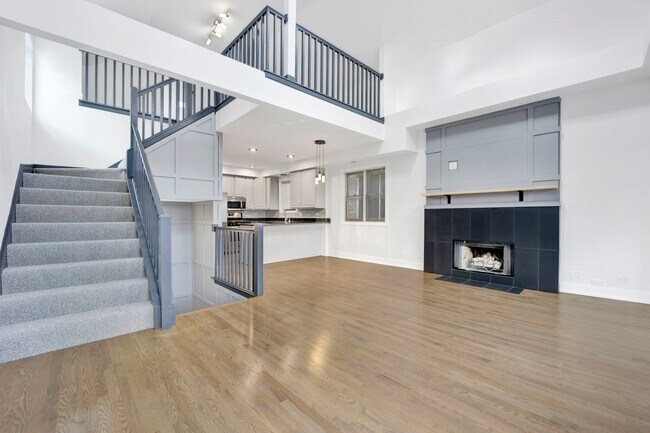 Foto del edificio - 3316 N Damen Ave