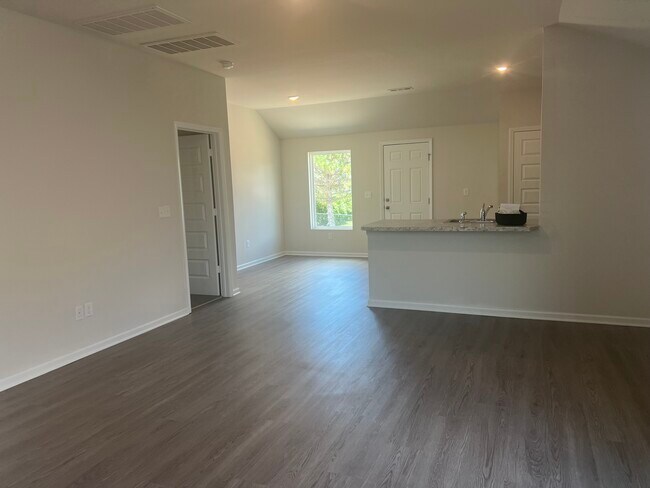 Foto del edificio - 2113 Brk Rdg Cir