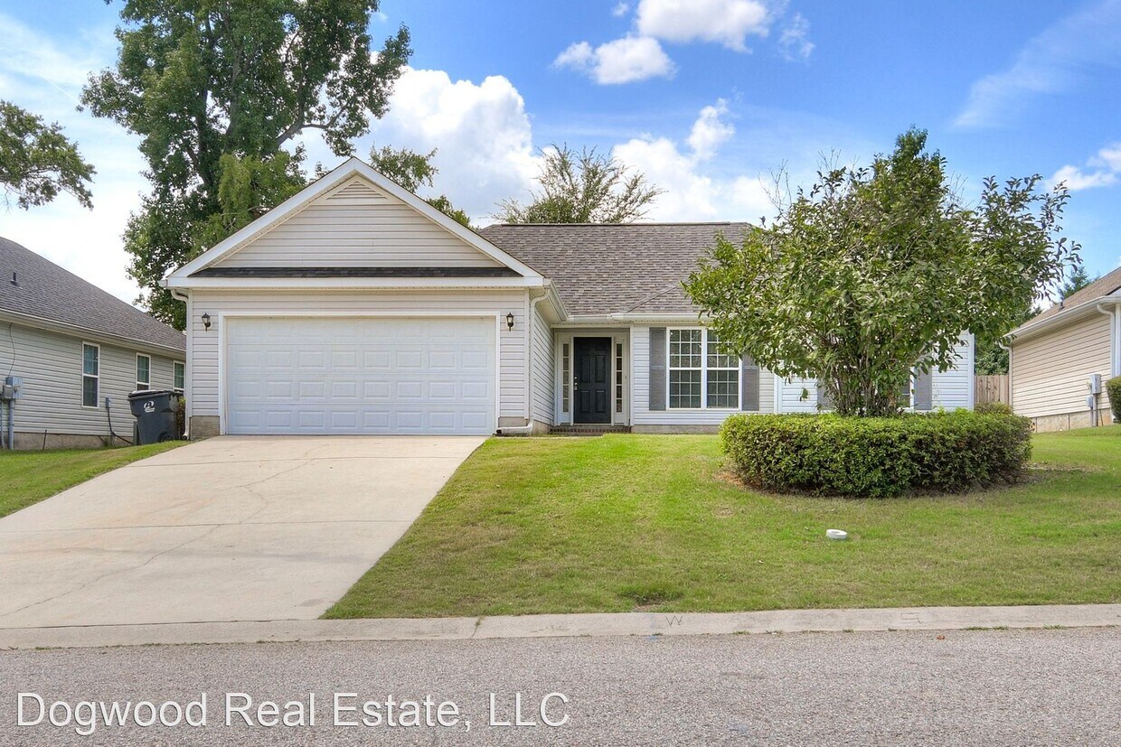 Primary Photo - 3 br, 2 bath House - 813 Tyler Woods Dr