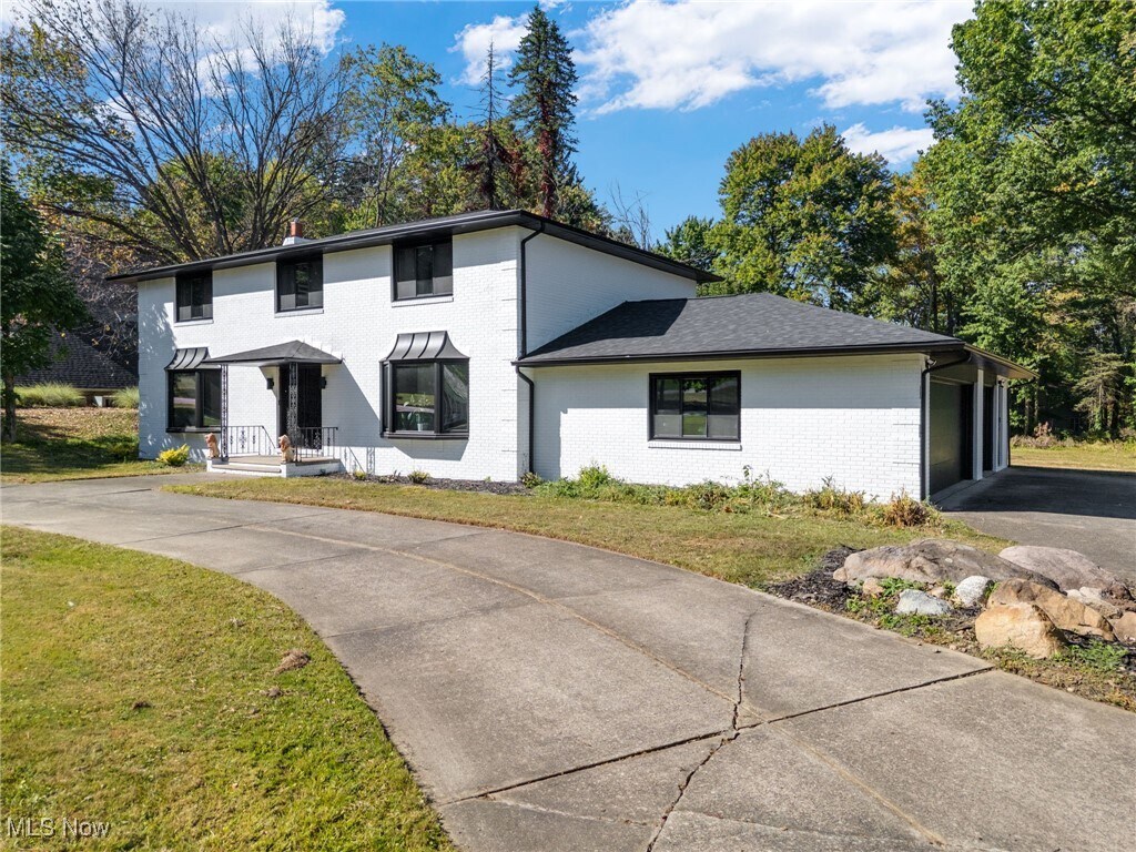 6713 Farview Rd Brecksville, OH 44141 – photo 2