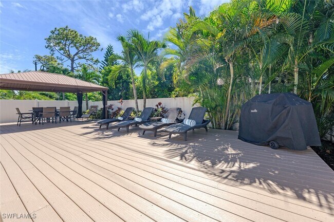 Foto del edificio - 730 95th Ave N