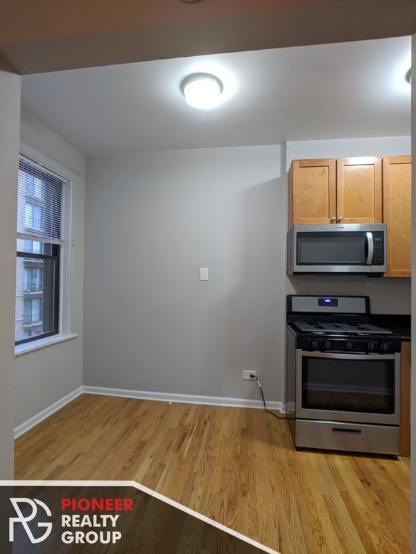 Foto del edificio - 4242 N Sheridan Rd
