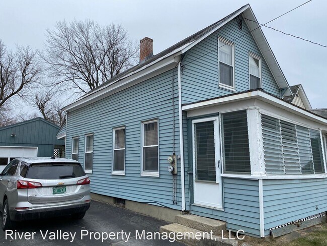 Building Photo - 3 br, 2 bath House - 9 Bridge St