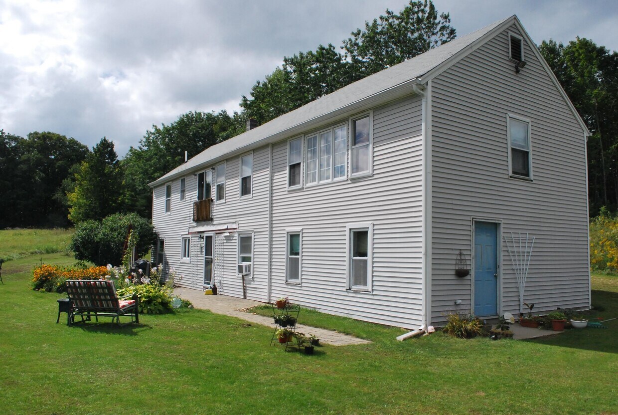 166 Perham Corner Rd, Lyndeborough, NH 03082 Apartment for Rent in