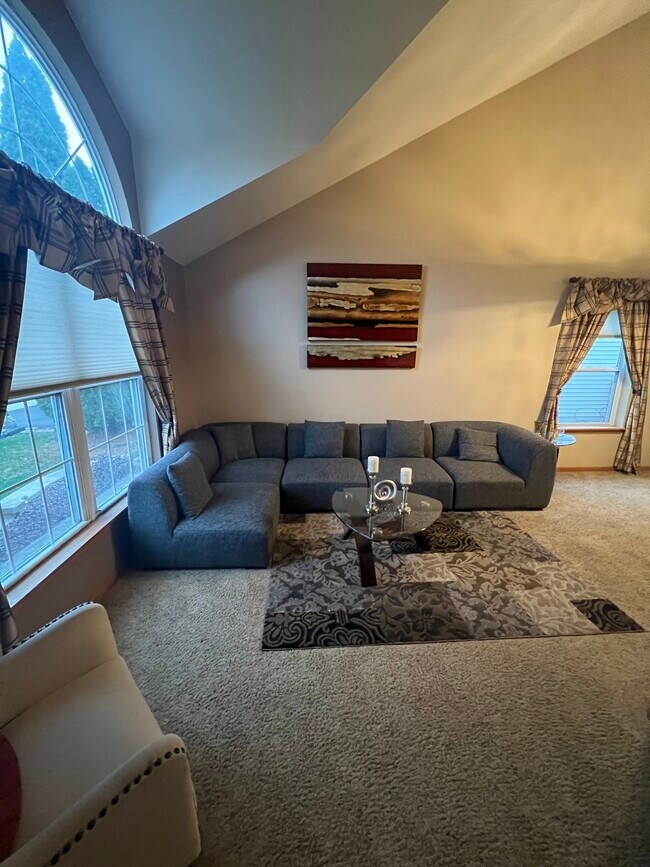 Foto del edificio - 130 Cherrywood Ln