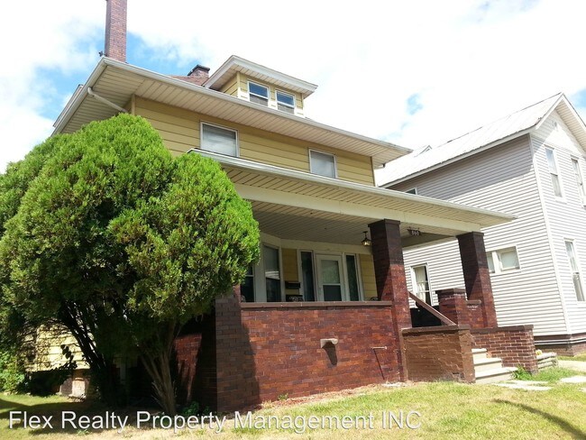 Building Photo - 3 br, 1 bath House - 860 Prouty