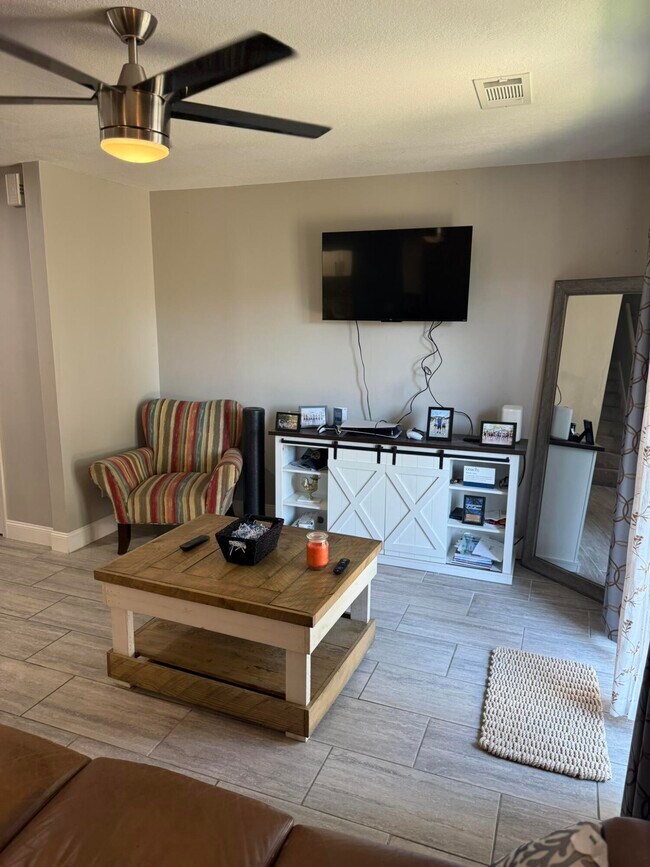 Foto del edificio - 132 Bayou Dr