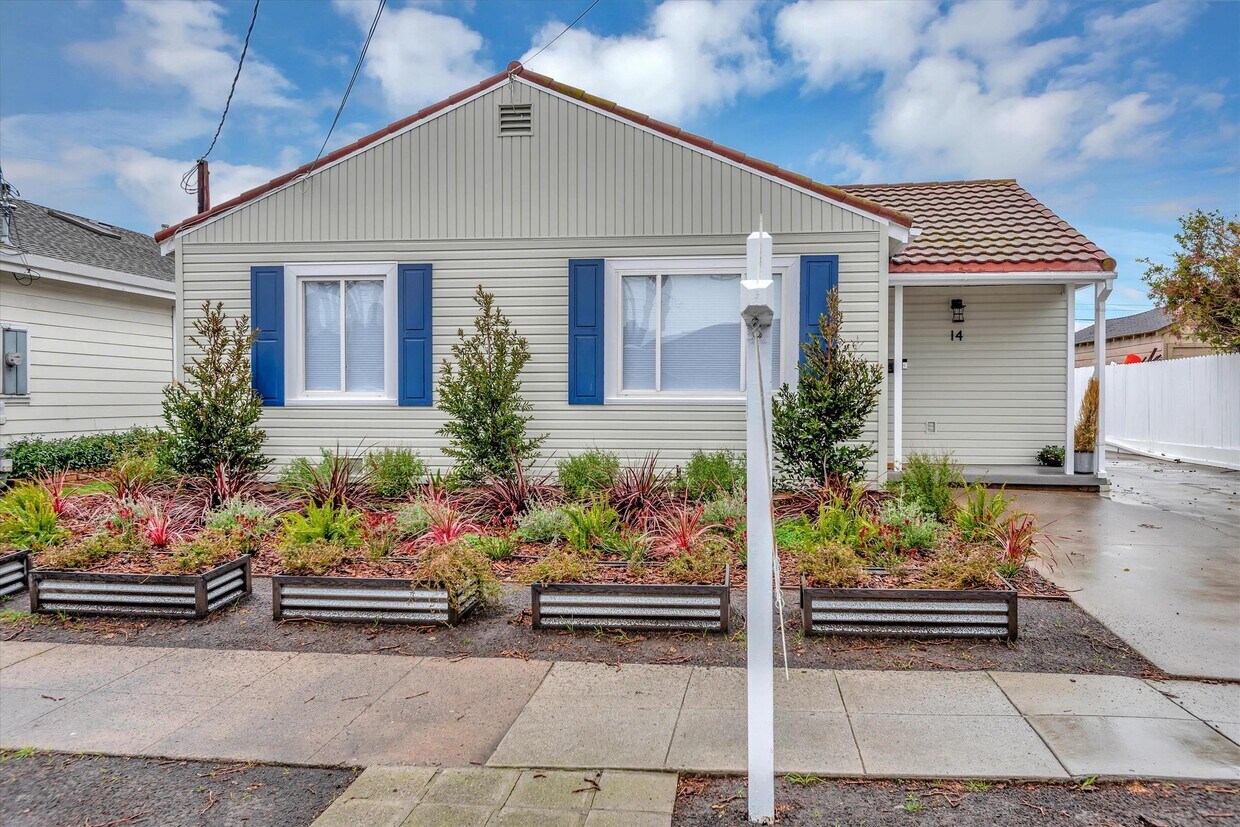 Primary Photo - 14 S Kingston St