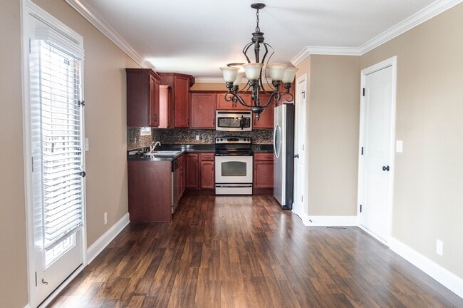 Foto del edificio - Two Story in Rossview!