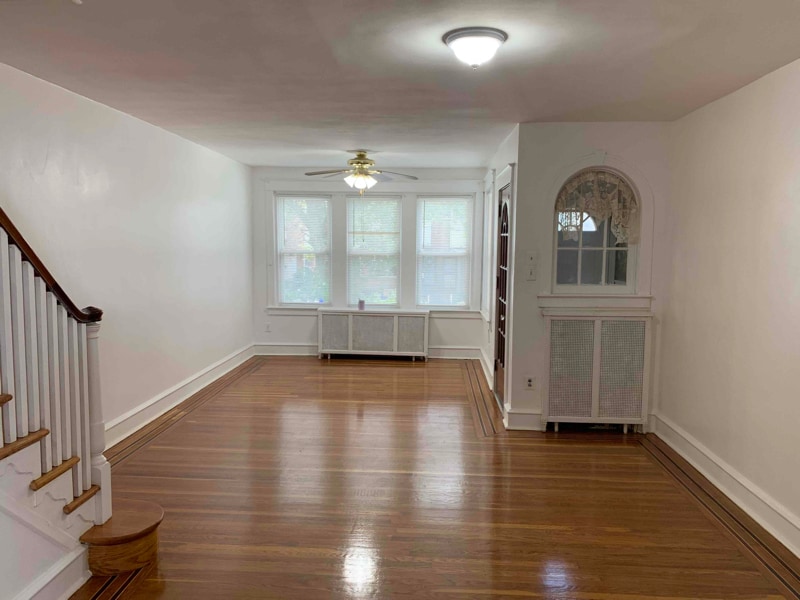 Primary Photo - 305 W Godfrey Ave