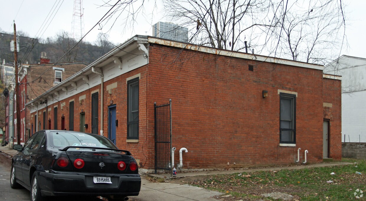 Foto del edificio - 2152 Staebler St
