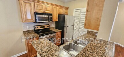 Building Photo - 4340 S Kirkman Rd