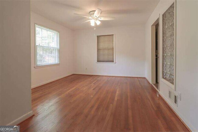 Foto del edificio - 3197 Alberta Ln