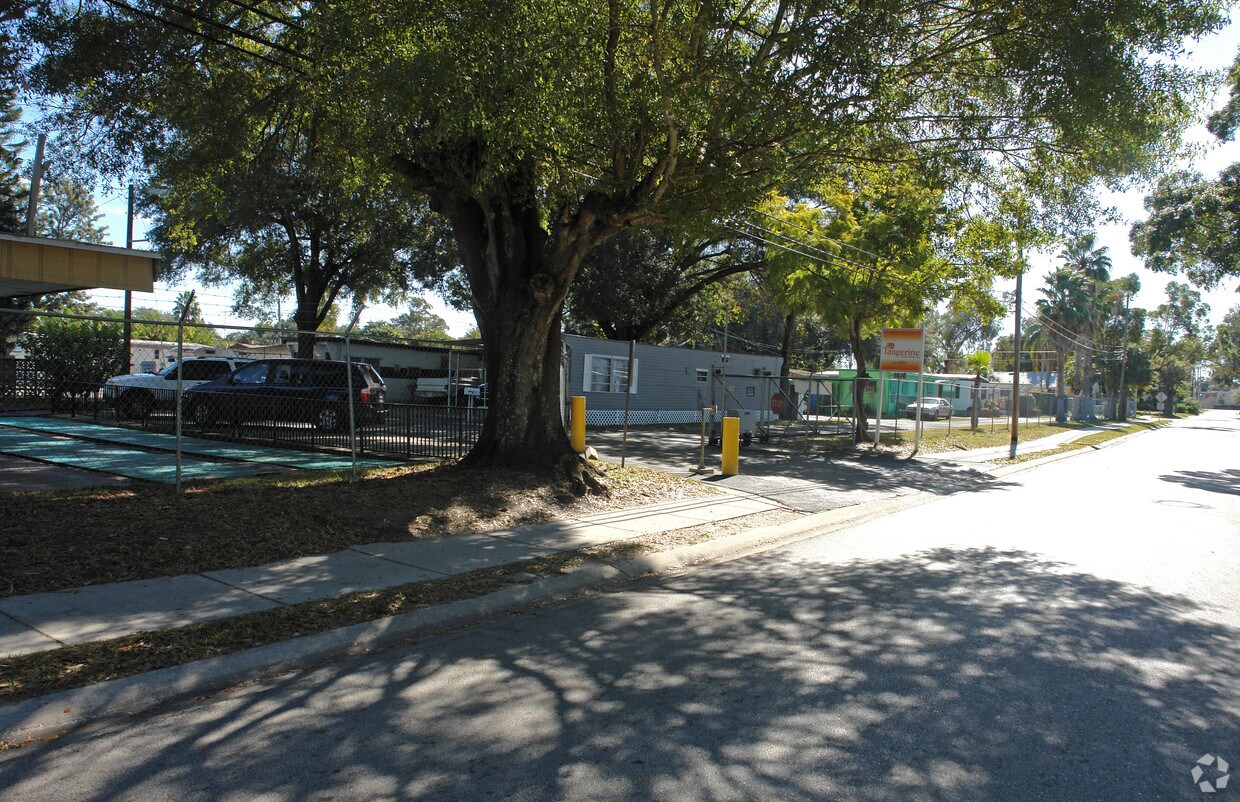 Foto del edificio - Tangerine Mobile Home Park