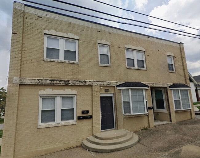 Building Photo - 2 Bedroom in Lancaster! February Free!!