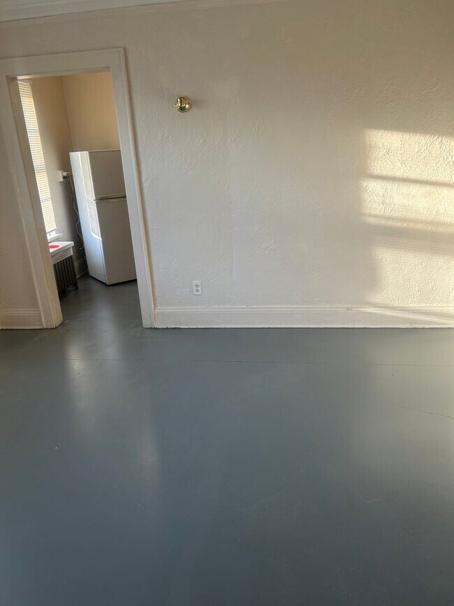 Foto del edificio - 614 6th St