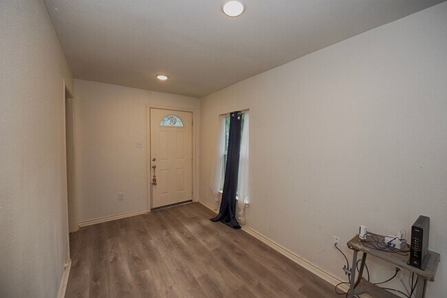 Foto del edificio - 2802 Canfield St