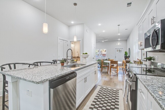 Photo - 5739 Murray Dr (Hanahan, SC) Townhome