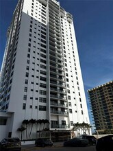 Building Photo - 2301 S Ocean Dr