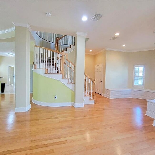 Building Photo - 131 Starboard Dr