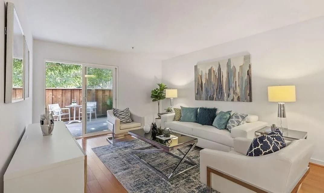 Living room - 6400 Christie Ave