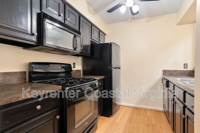 Building Photo - 922 Pocahontas Ct