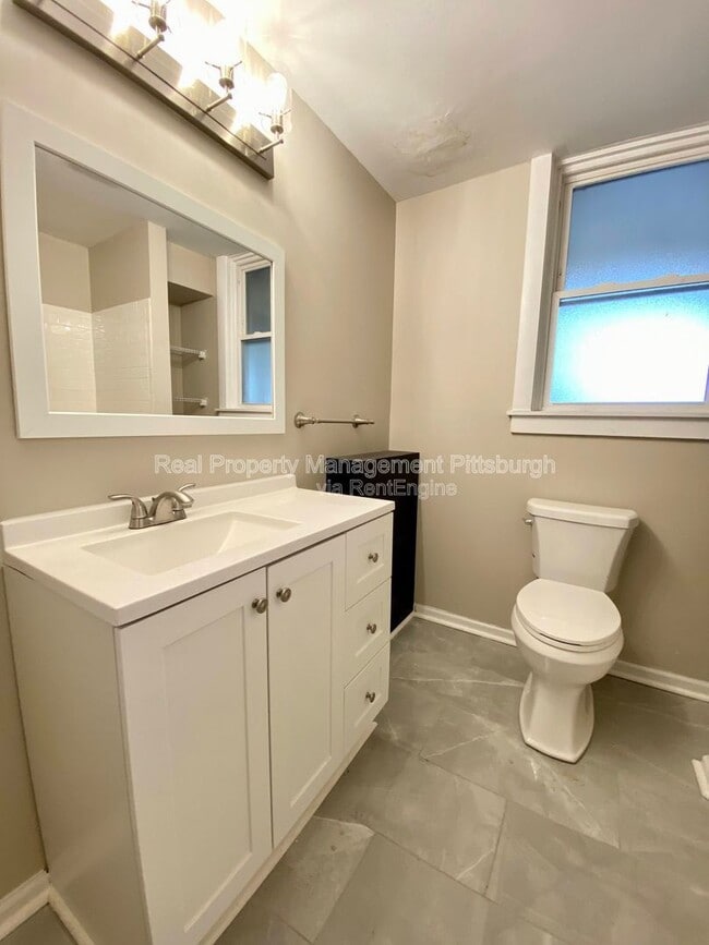 Foto del edificio - 5733 Phillips Ave
