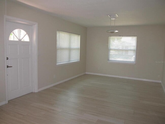 Foto del edificio - 3900 12th St NE