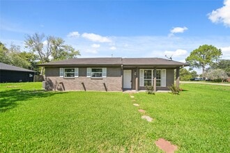 Building Photo - 13411 Anna Ct