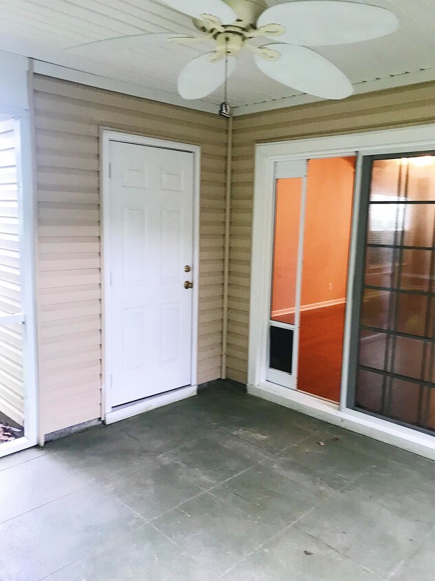 Foto principal - 1206 River Rock Rd