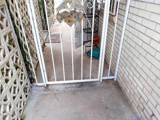 Building Photo - 132 Polo Inn Rd