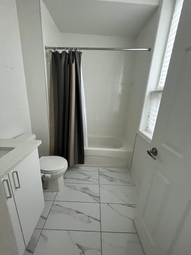 Building Photo - 624 Rexdale Blvd