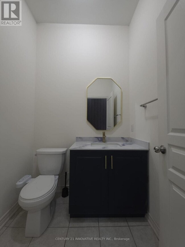 Building Photo - 86 Humberstone Cres