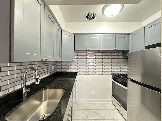 Foto del edificio - 6830 N Sheridan Rd