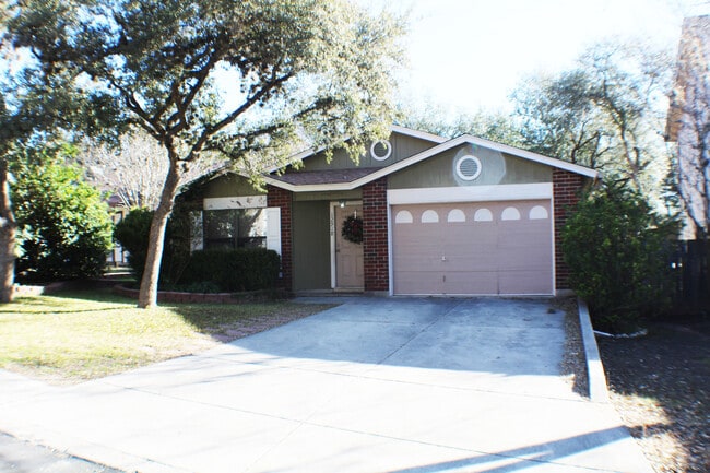 Foto del edificio - Lovely rental home near UTSA and USAA. Rea...