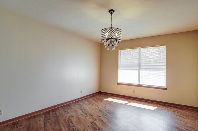 Foto del edificio - 3 Bedroom 2 Bathroom House in Wake Village, TX!
