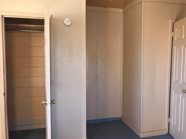 Building Photo - 464 Hunter Ave