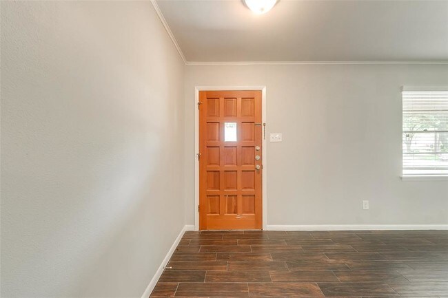 Building Photo - 5810 Wigton Dr