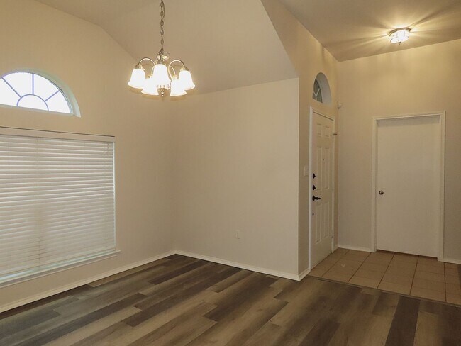 Foto del edificio - Beautiful 3 Bedroom, 2 Bath Home in Flint!