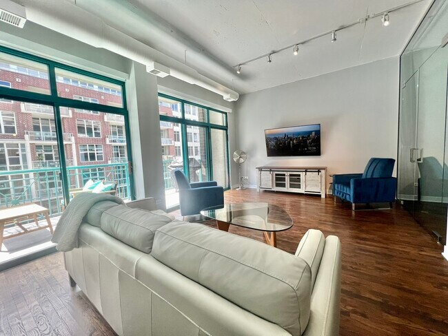 Foto del edificio - 910 W Madison St
