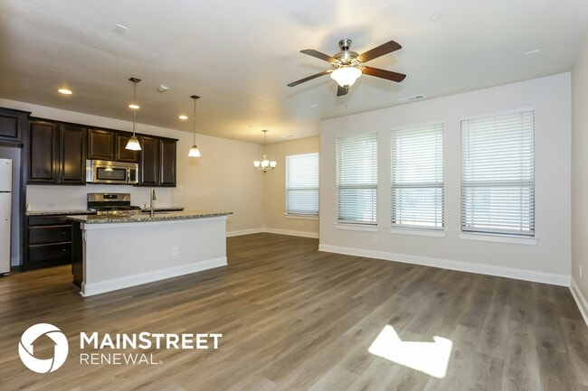 Building Photo - 1007 Brook Forest Ln