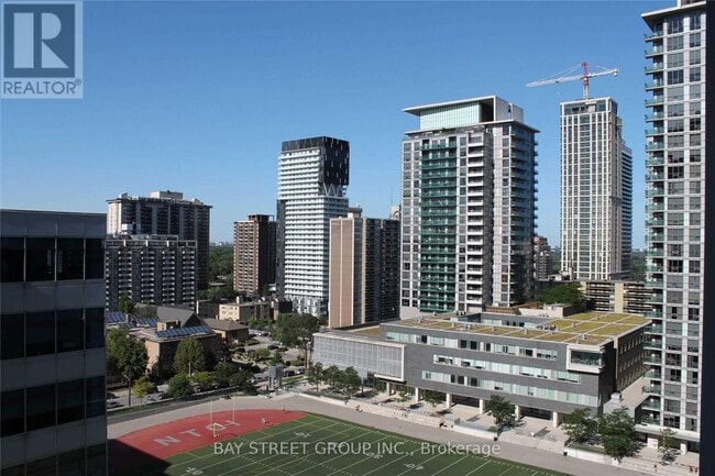 Building Photo - 30-1430 Roehampton Ave