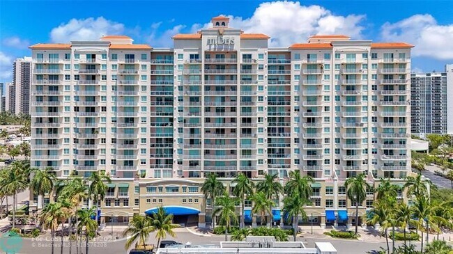 Foto del edificio - 3020 NE 32nd Ave