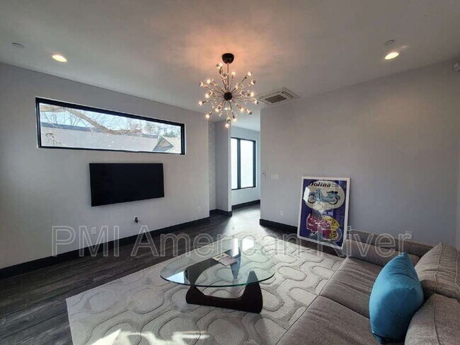 Foto del edificio - 2340 River Cats Aly