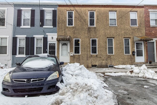 Building Photo - 2 Bedroom in New Castle