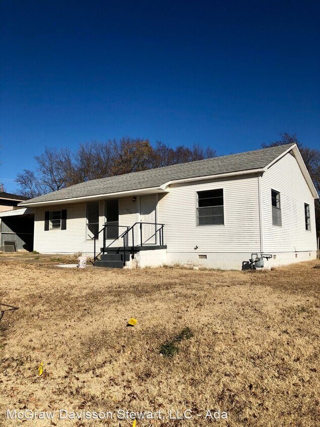 Primary Photo - 3 br, 1.5 bath House - 1012 Hillside Dr