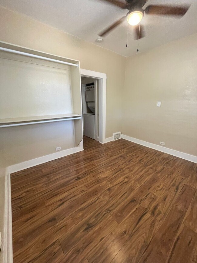 Foto del edificio - Hoagland Ogden Duplex